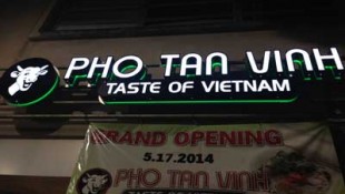Pho Tan Vinh Sign