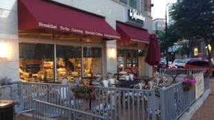 La Madeleine Outdoor Seating