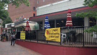 Tastee Diner Outdoor Seating